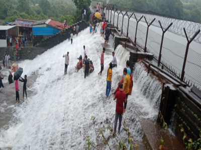 Pune Weather : ऑरेंज अलर्ट असूनही पुणेकरांसाठी Good News, भुशी डॅम ओव्हरफ्लो; उच्चांकी पावसाची नोंद