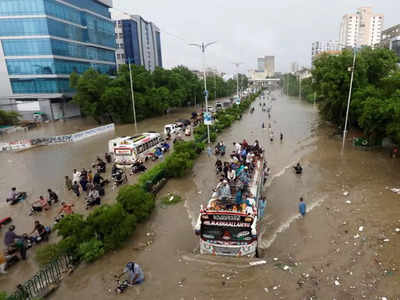 भारत ही नहीं, पाकिस्तान में भी मानसून ने बरपाया कहर, अब तक 77 की मौत, राष्ट्रीय आपदा घोषित