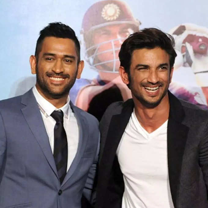 dhoni with sushant