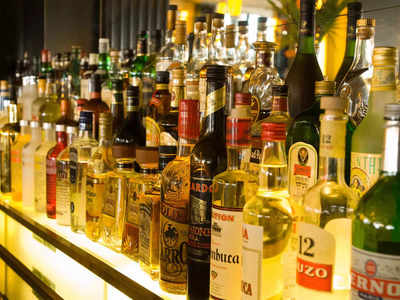 Liquor: तीन महीने में गटक गए 71.52 करोड़ की शराब, देशी दारु पीने वालों ने खूब छलकाए जाम