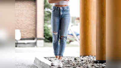 सॉफ्ट कॉटन और डेनिम फैब्रिक से बनी हुई हैं ये हाई वेस्ट Womens Jeans, देंगी पूरा कंफर्ट