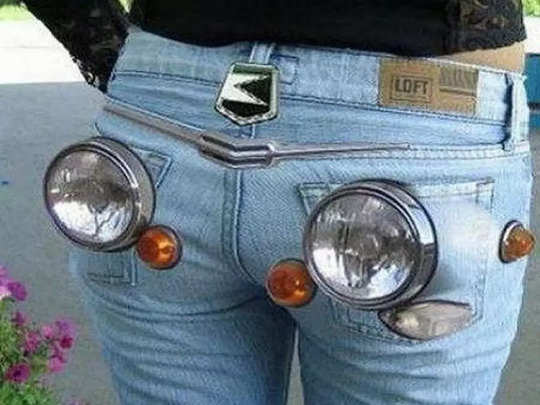 funny pants designs photos viral on social media - PICS: ये हैं सबसे  अजीबोगरीब Pants, जिनका डिजाइन देखकर आप माथा पकड़ लेंगे!