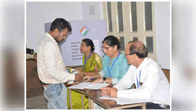 Jabalpur : जबलपुर में 60 प्रतिशत मतदान, महापौर के 11 और 364 पार्षद उम्‍मीदवारों की किस्‍मत EVM में बंद, 17 को होगी वोटों की गिनती