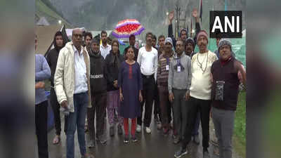 Amarnath cloudburst news: अमरनाथ गुफा के पास बादल फटने से अब तक 15 श्रद्धालुओं की मौत, ये हैं हेल्‍पलाइन नंबर