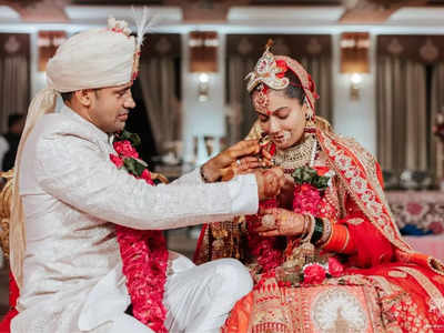 Payal Rohatgi Wedding Photos: शादी के बंधन में बंधे पायल रोहतगी और संग्राम सिंह, वेडिंग फोटोज में दिखी हर रस्म की प्यारी झलकियां