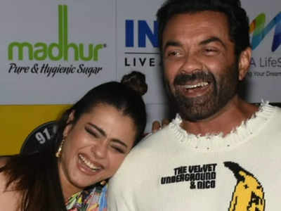 Bobby Deol And Kajol: 25 साल बाद गुप्त की स्क्रीनिंग पर साथ दिखे बॉबी देओल और काजोल, फैंस ने कर दी सीक्वल की डिमांड