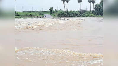Flood in Godavari Rising: గోదావరి ఉగ్రరూపం... భద్రాచలంలో మొదటి ప్రమాద హెచ్చరిక జారీ