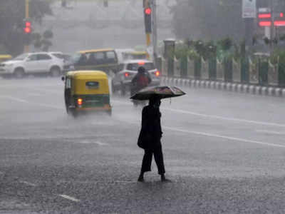 Maharashtra Weather: राज्यात मुंबईला ऑरेंज तर ५ जिल्यांना रेड अलर्ट, या तारखेपर्यंत अतिवृष्टीचा इशारा