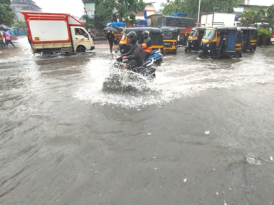 Mumbai Rains : मुंबईत पावसाचा जोर वाढला, IMD कडून ७२ तासांसाठी या भागांत ऑरेंज अलर्ट