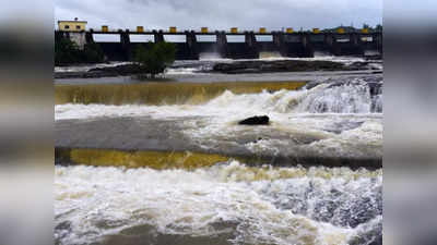 खडकवासला धरण ७५ टक्के भरले, विसर्ग सुरू, नदीकाठच्या गावांना दक्षतेचा इशारा