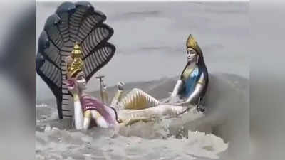 Gauhati Flood Chakreshwar Temple View असम का चक्रेश्वर मंदिर, यहां दिख रहा ब्रह्मपुत्र नदी में अनोखा नजारा