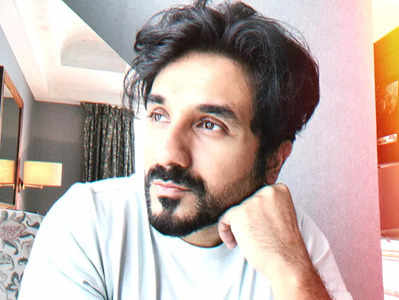 Vir Das Video: वीर दास के नए वीडियो पर मचा बवाल, फिर इंडिया के लिए कुछ ऐसा कहा, भड़क उठे लोग!