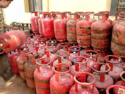 LPG Price: কলকাতায় LPG-এর দাম সর্বোচ্চ! কী বলছে সাধারণ মানুষ?