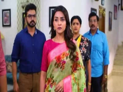 Vijay tv : சந்திரலாவை வீட்டை விட்டு துரத்திய வசுந்தரா…! விறுவிறுப்பாகும் சீரியல்…!