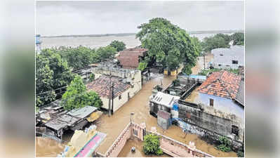 Rains in Telangana: తెలంగాణలో 11 జిల్లాలకు రెడ్ అలర్ట్... మరో రెండ్రోజులు వానలే