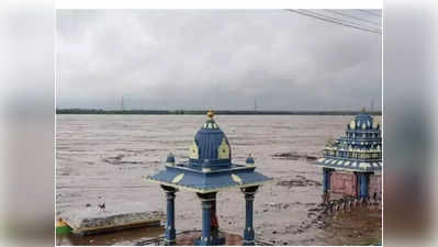 Bhadrachalam Flood Level: భద్రాచలంలో గోదావరి ఉగ్రరూపం.. బ్రిడ్జిపై రాకపోకలు బంద్ 