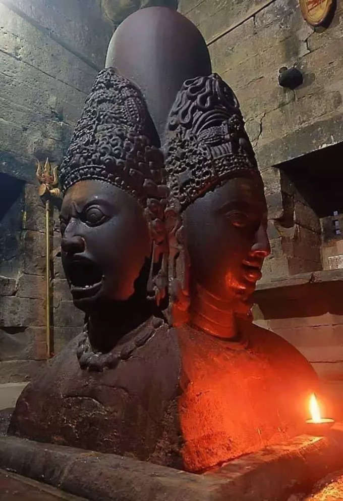 ఇది భగవాన్ శివుని అత్యంత అరుదైన ప్రతిరూపం. మధ్యప్రదేశ్.. నచ్నాలోని చౌముఖ్ నాథ్ మందిరంలో చతుర్ముఖ శివలింగం