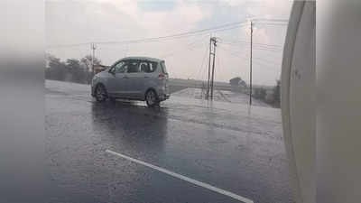 Bundelkhand Expressway: बुंदेलखंड एक्सप्रेसवे का उद्घाटन होते ही झमाझम बारिश, नहीं उड़ सका PM मोदी का हेलिकॉप्टर