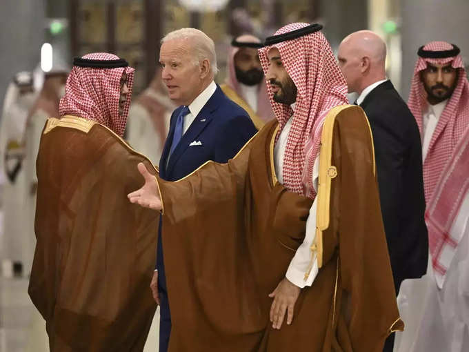Biden&#39;s Mideast trip aimed at reassuring wary leaders.