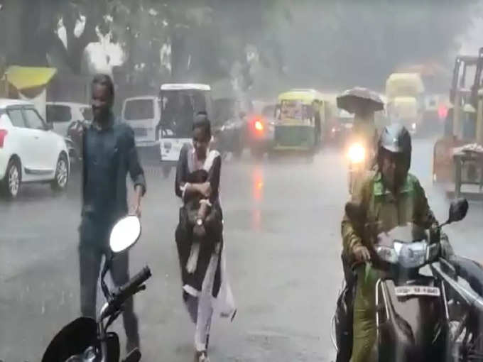 Lucknow Rain2