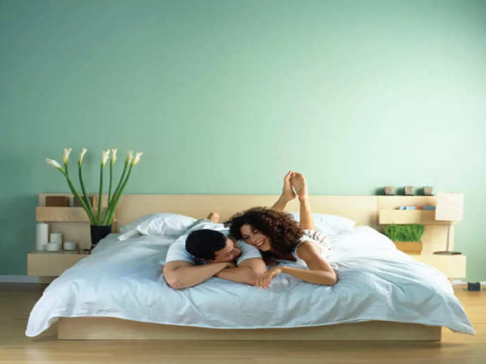 vastu tips for bedroom according to vastu sashtra donot put these things in your bedroom