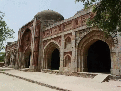 दिल्ली की जमाली-कमाली मस्जिद को क्यों समझा जाता है भूतिया ?