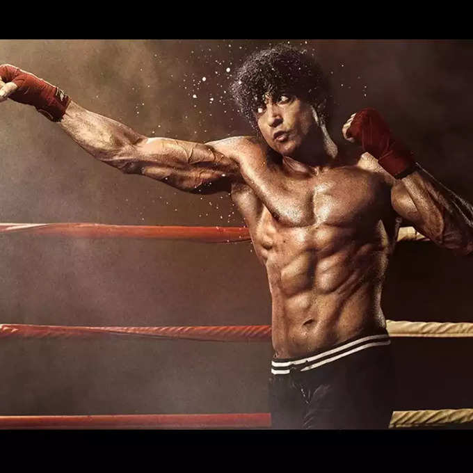 farhan akhtar toofan