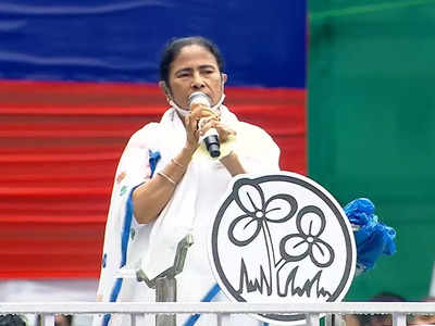 Mamata Banerjee on Agneepath: সেনাকে দখল করা হচ্ছে কেন? একুশের মঞ্চে অগ্নিপথ-এর তীব্র বিরোধিতা মমতার