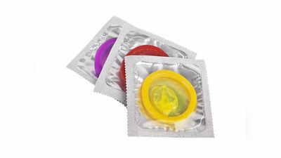 Condom Side Effects: এক্সপায়ারড কন্ডোম পরে সেক্স করলে কী হয়? জানুন বিশেষজ্ঞদের মত