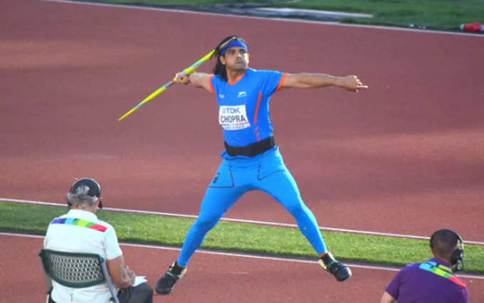 नीरज ने विश्व एथलेटिक्स चैंपियनशिप में रजत जीता