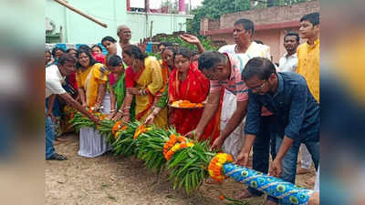 Durga Puja 2022: খুঁটি পুজো অনুষ্ঠিত হল কাঁকসার আন্তরিক মহিলা পুজো কমিটির