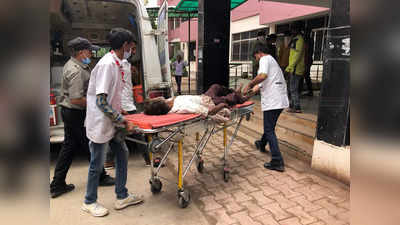 લઠ્ઠાકાંડઃ અમદાવાદ-ભાવનગરની હોસ્પિટલમાં 70 અસરગ્રસ્તો સારવાર હેઠળ, 12ની સ્થિતિ ગંભીર