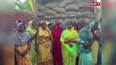 चतरा: चावल की कालाबाजारी करने जा रहे डीलर को ग्रामीणों ने दबोचा, 100 बोरा लदे मिनी ट्रक को भी पकड़ा