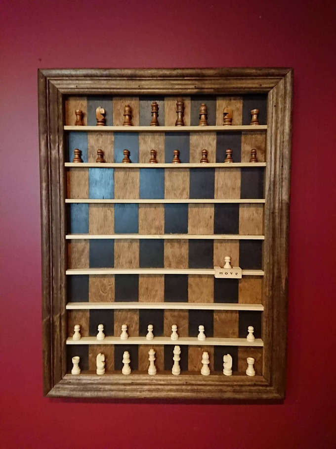 నిలువుగా ఆడే చెస్ బోర్డు ( Vertical Chess Board)