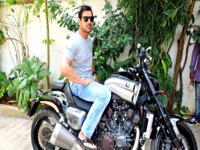 John Abraham Yamaha VMAX