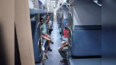 Indian Railways: ট্রেনে কনফার্ম সিট পাবেন মহিলারা! স্পেশাল বার্থের কথা জানালেন রেলমন্ত্রী