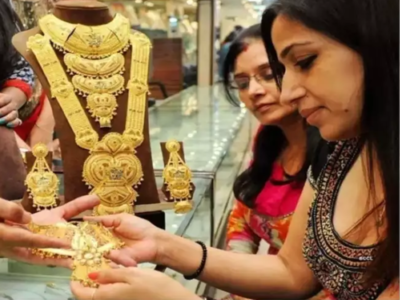 Gold Silver Price Today: নাগাড়ে বেড়েছে দাম, কলকাতায় হ্যাটট্রিক সোনার!