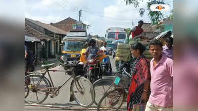 Nandigram News: দীর্ঘদিন ধরে বেহাল রাস্তা, সমস্যা পানীয় জল নিয়েও! বিক্ষোভ নন্দীগ্রাম