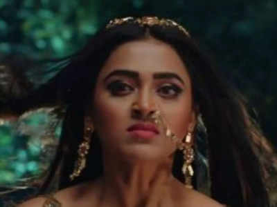 Naagin 6: प्रथा की शादी है गुजराल फैमिली की बर्बादी, ऋषभ की मौत से कांपी शेषनागिन की रूह