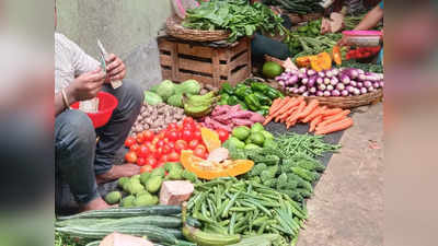 Market Price Today: বাজারে রেকর্ড সস্তা সবজি! দেদার বিকোচ্ছে পটল, টমেটো