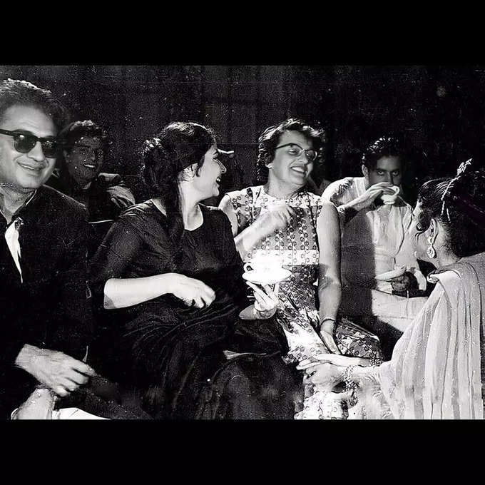 kamal amrohi with meena kumari