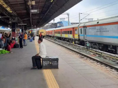 Indian Railway: রেল স্টেশনেই তৈরি হবে শপিং মল? কী জানাচ্ছে রেল?
