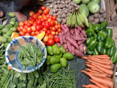 Market Price Today: বাজারে সস্তা পটল, টমেটো, বেগুন! জানুন কোন সবজির দাম সবচেয়ে কম