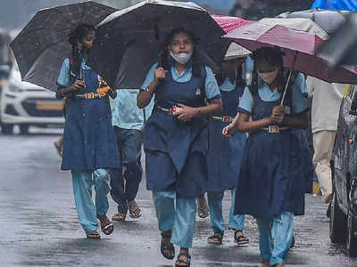 മഴ ശക്തമാകുമെന്ന് മുന്നറിയിപ്പ്; ജില്ലയിലെ വിദ്യാഭ്യാസ സ്ഥാപനങ്ങൾക്ക് നാളെ അവധി പ്രഖ്യാപിച്ചു