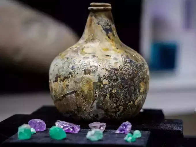 Treasures Recovered From Spanish Shipwreck