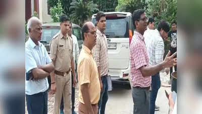 GST Raid: कन्नौज में इत्र कारोबारी के ठिकानों पर GST टीम ने मारा छापा, टैक्स न भरने की चल रही जांच
