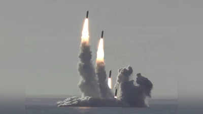 China Japan News: गलती से नहीं, जानबूझकर जापान के इलाके में बैलिस्टिक मिसाइलें दाग रहा चीन, जानें ड्रैगन का प्लान