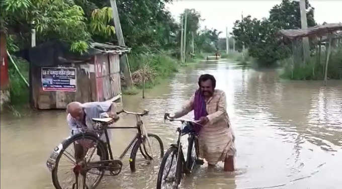 मुजफ्फरपुर में बाढ़ के हालात