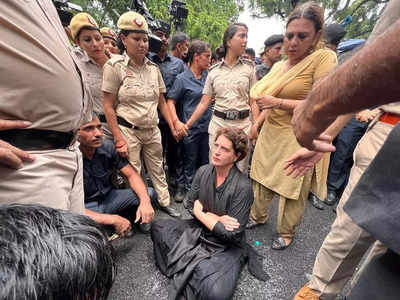 Congress Protest: प्रियांका गांधींचा भररस्त्यात ठिय्या, महागाईसह बेरोजगारीच्या मुद्यावरुन भाजप सरकारवर हल्लाबोल