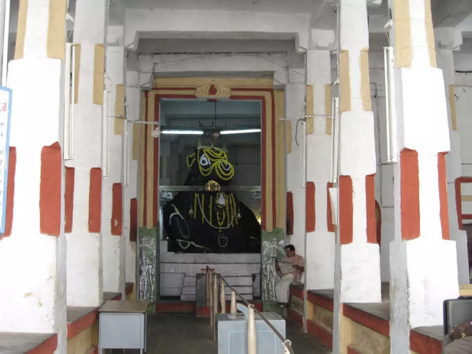 ದೊಡ್ಡ ಗಣಪತಿ, ದೊಡ್ಡ ಬಸವನ ಗುಡಿ